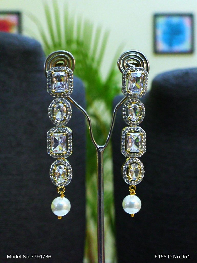 Wholesale Traditional Necklace Set