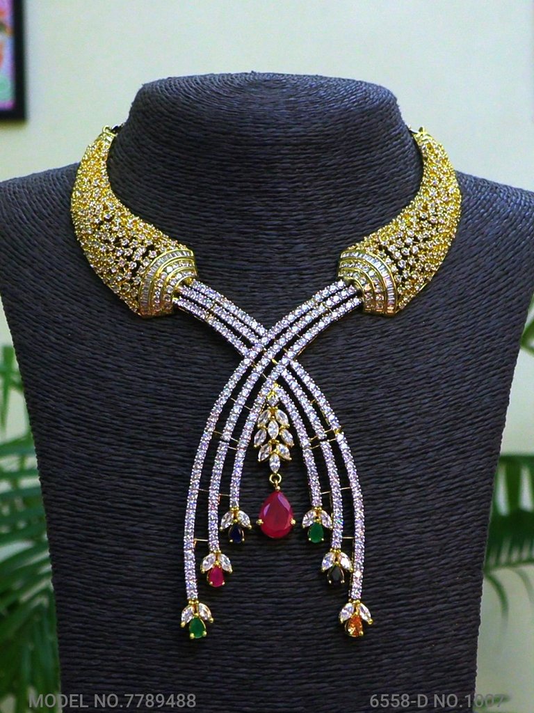 Wholesale Traditional Necklace Set