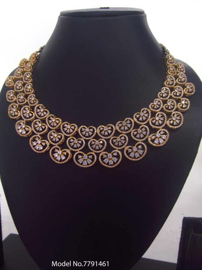 Statement American Diamond Set