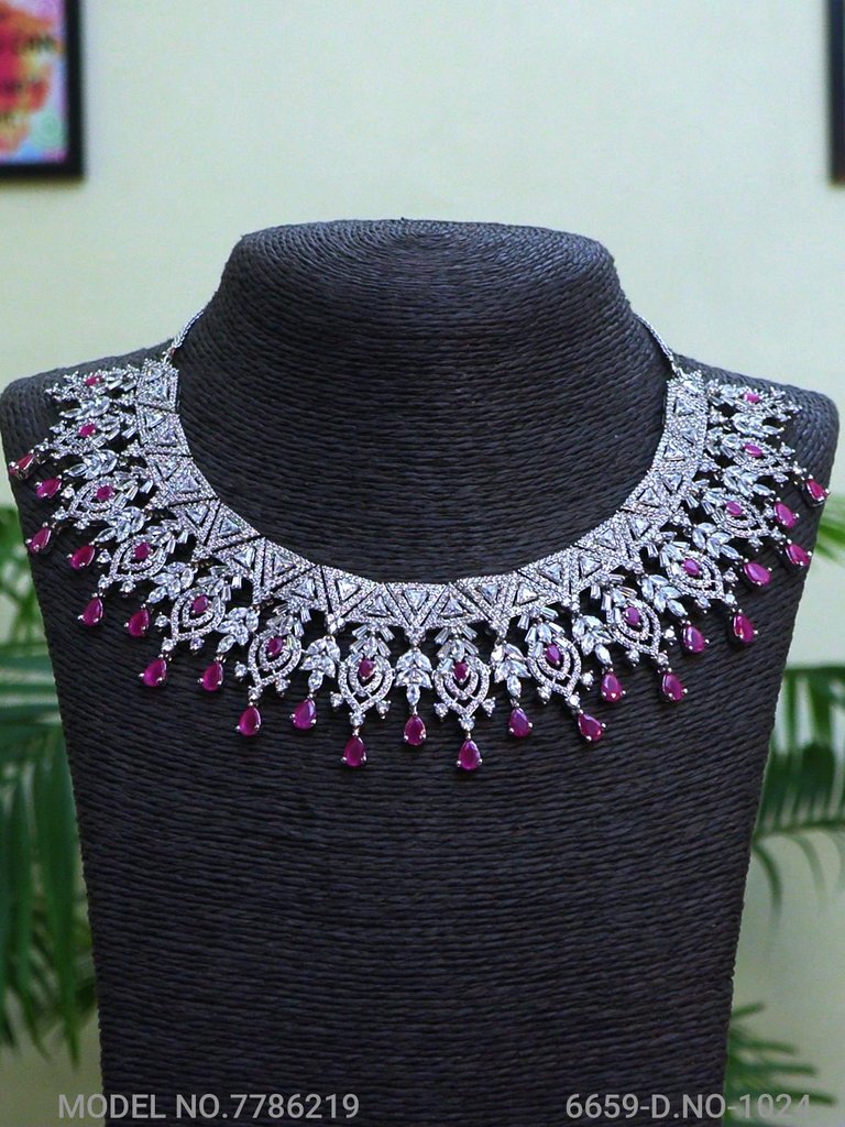 Traditional Zirconia Jewelry Set for Classy Women