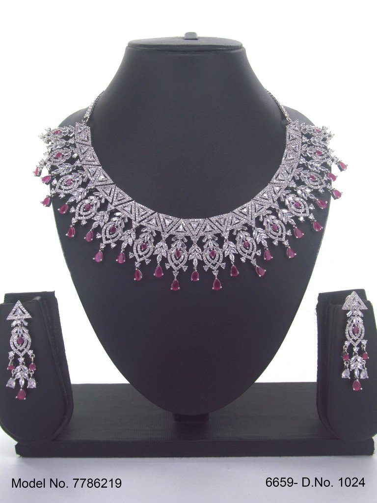 Traditional Zirconia Jewelry Set for Classy Women