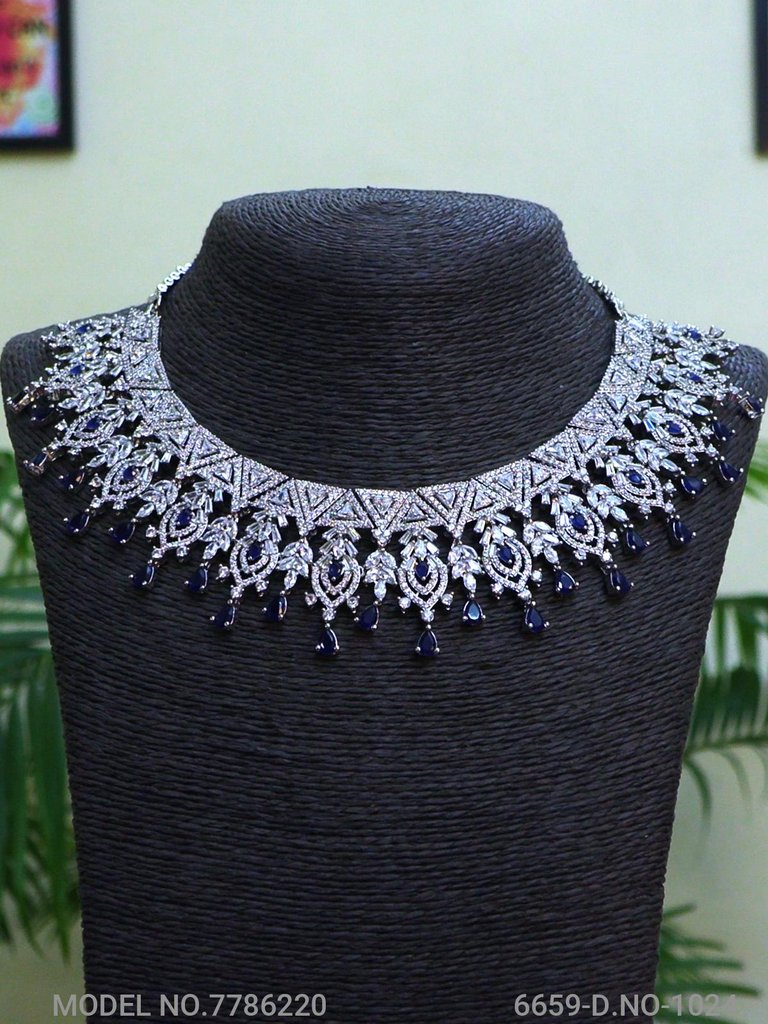 Trendy Traditional Necklace Set | Ideal Birthday Gift