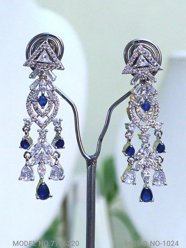 Trendy Traditional Necklace Set | Ideal Birthday Gift