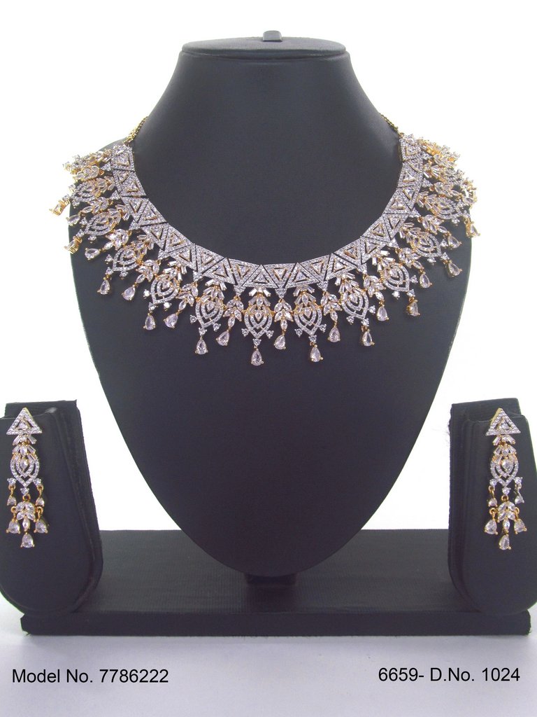 Traditional Design | American Diamond Jewelry Set