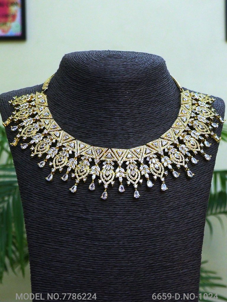 A Masterpiece | Handcrafted Traditional Jewellery Set