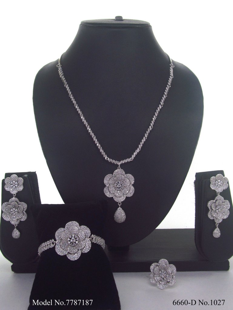 Traditional Design | American Diamond Jewelry Set