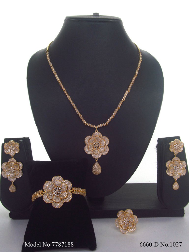 Fashion Necklace Set | Artificial Diamonds / Zircons