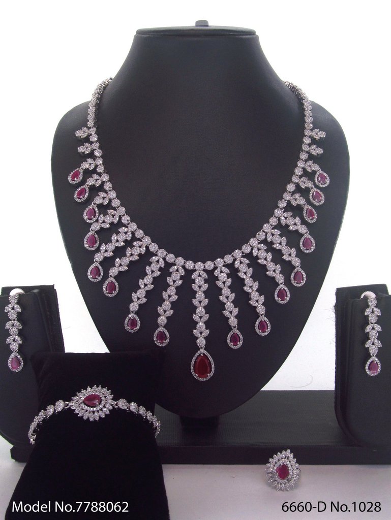 Traditional Zirconia Jewelry Set for Classy Women