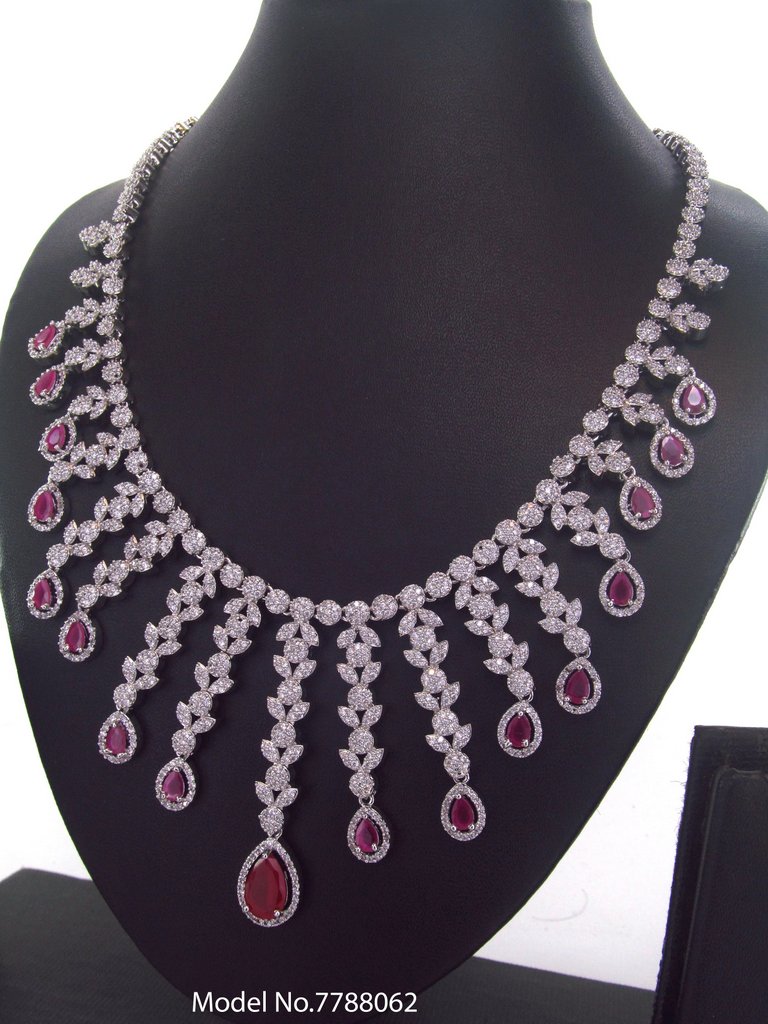 Traditional Zirconia Jewelry Set for Classy Women