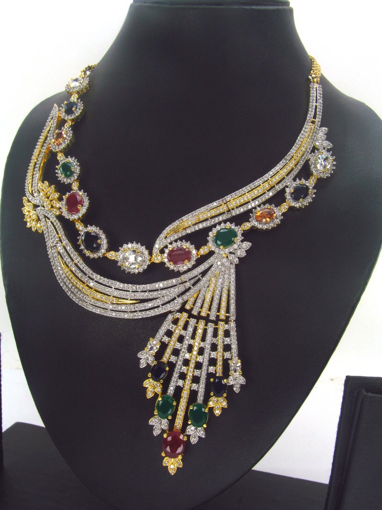 Statement Necklaces in Trend