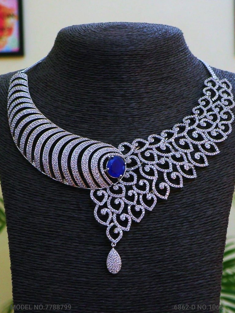 Amazing Traditional Jewelry Set