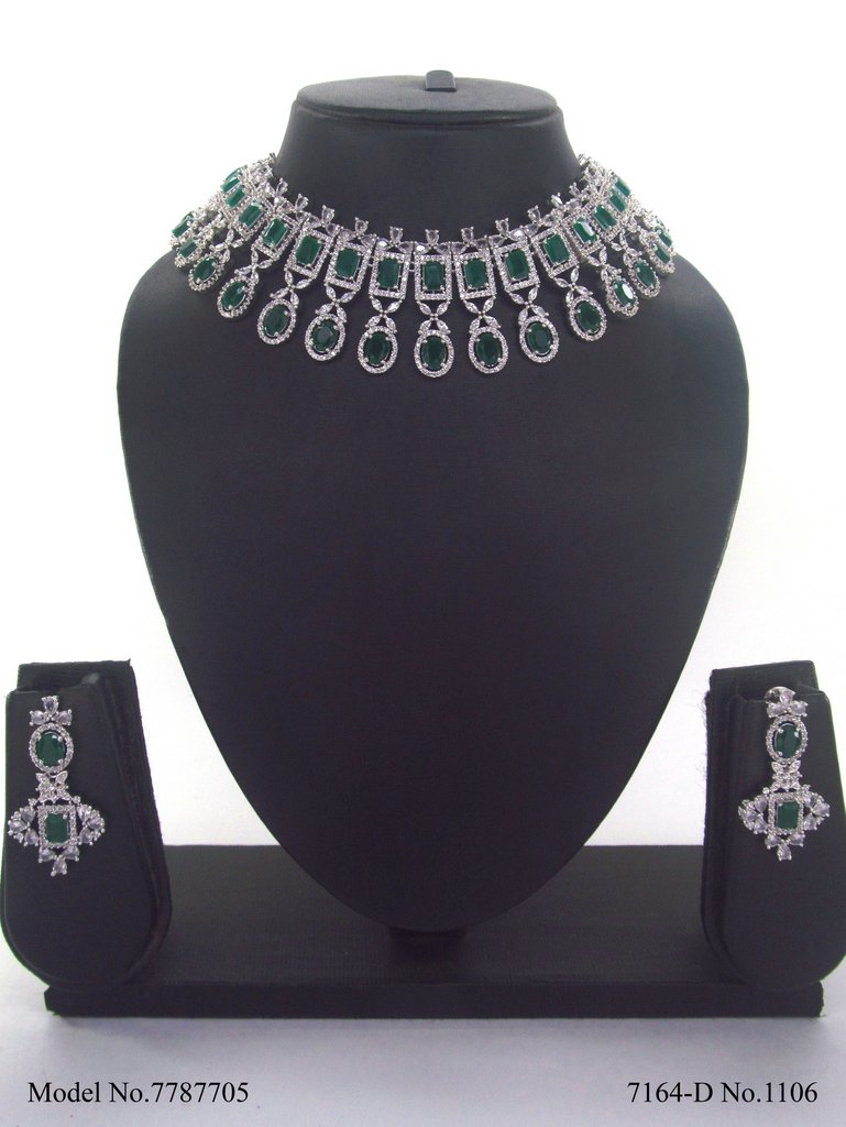 Wholesale Traditional Necklace Set