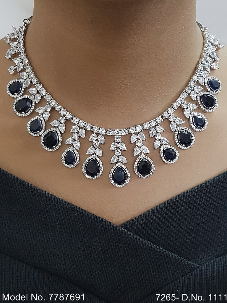 Statement American Diamond Set