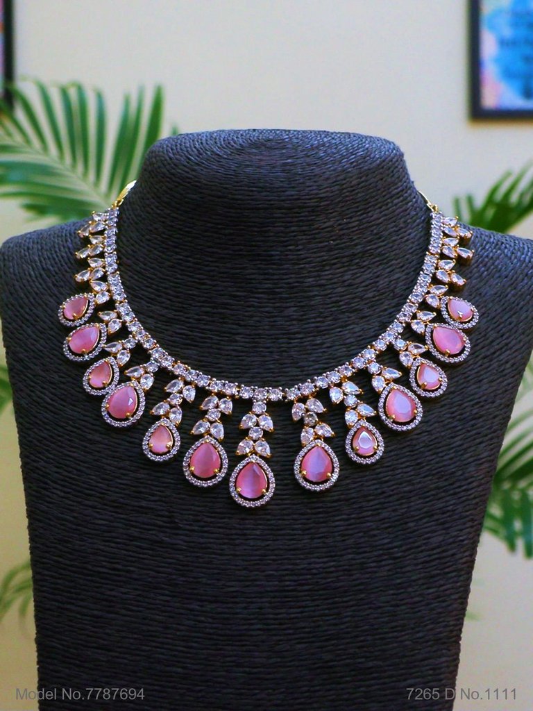 Amazing Traditional Jewelry Set