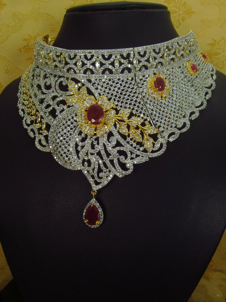 Rare Showstopper | Necklace Set