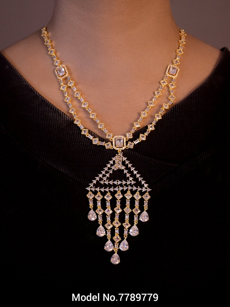 Traditional Zirconia Jewelry Set for Classy Women