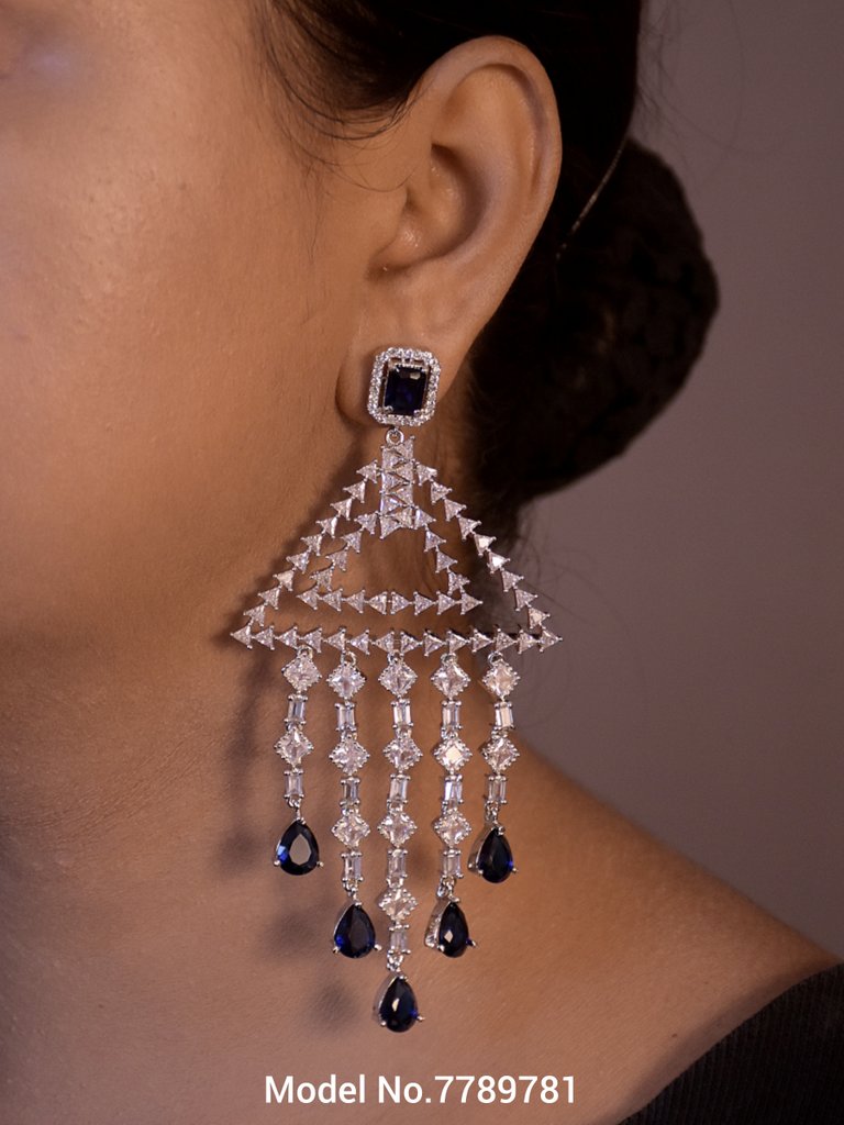 Traditional yet Trendy Design | Ideal for your Parties !
