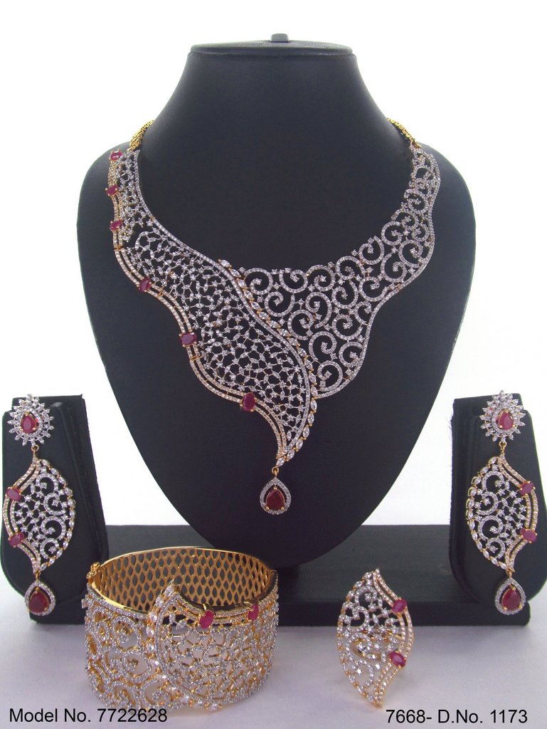 Fashion Necklace Set | Artificial Diamonds / Zircons