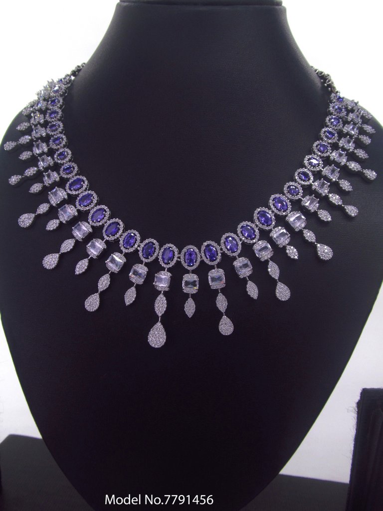 Fashion Necklace Set | Artificial Diamonds / Zircons