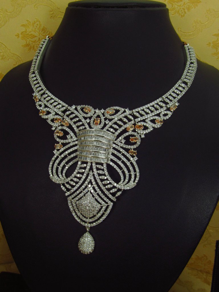 Traditional Zirconia Jewelry Set for Classy Women