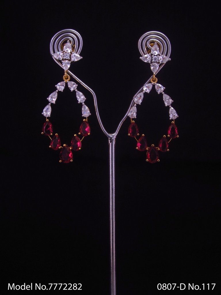 Zircon Earrings can be a Gift