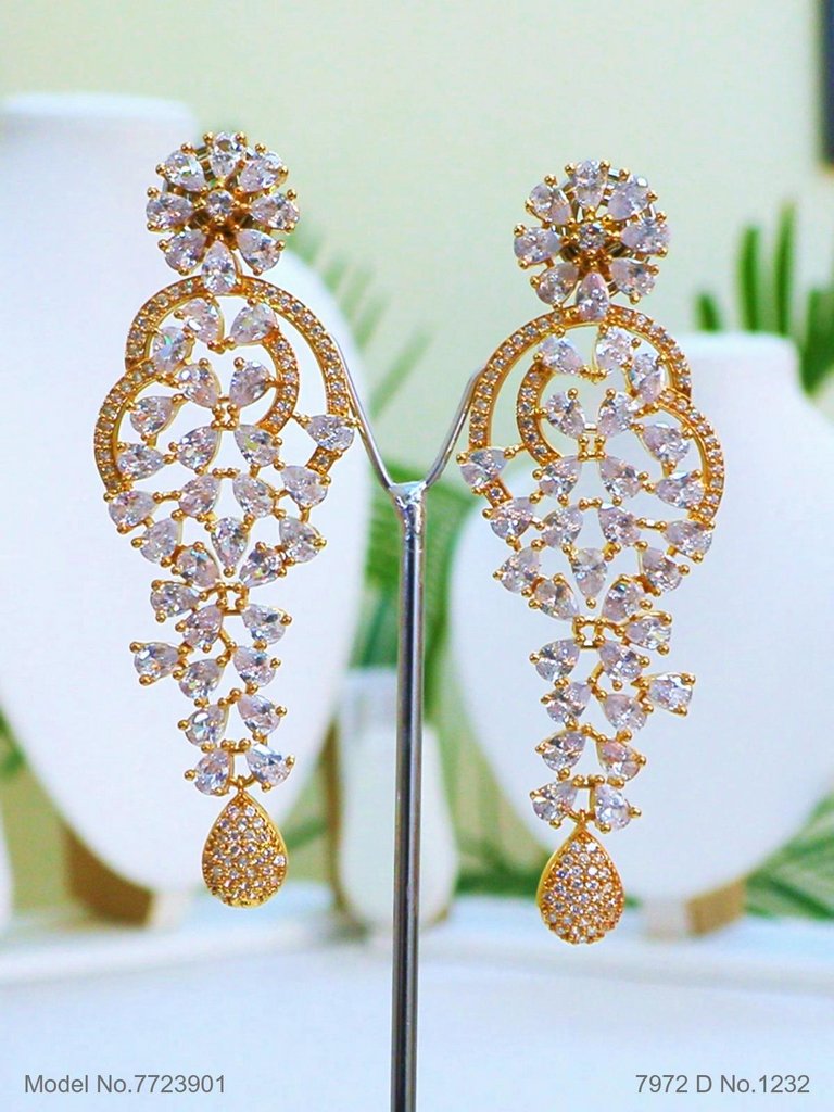 Amazing Traditional Jewelry Set