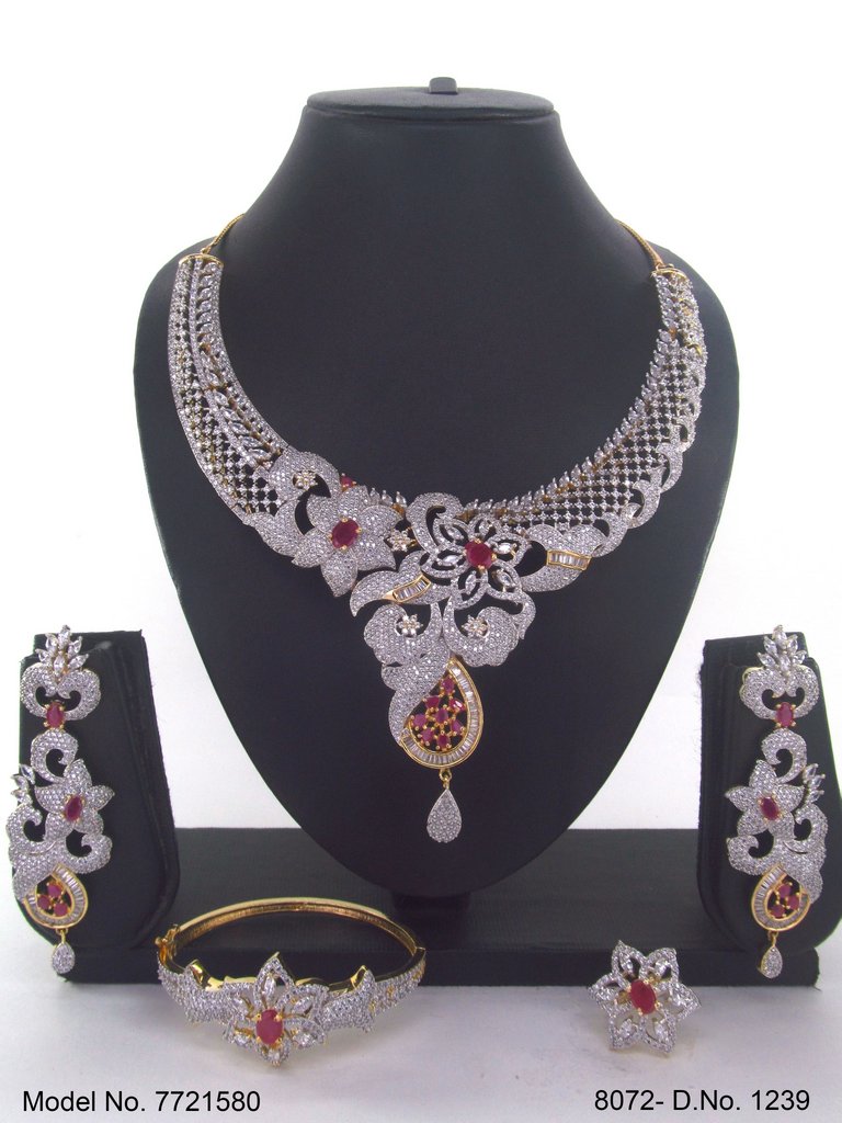 Wholesale Traditional Necklace Set