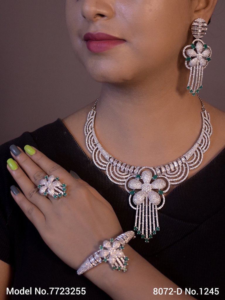 Ideal Gift for Traditional Ladies
