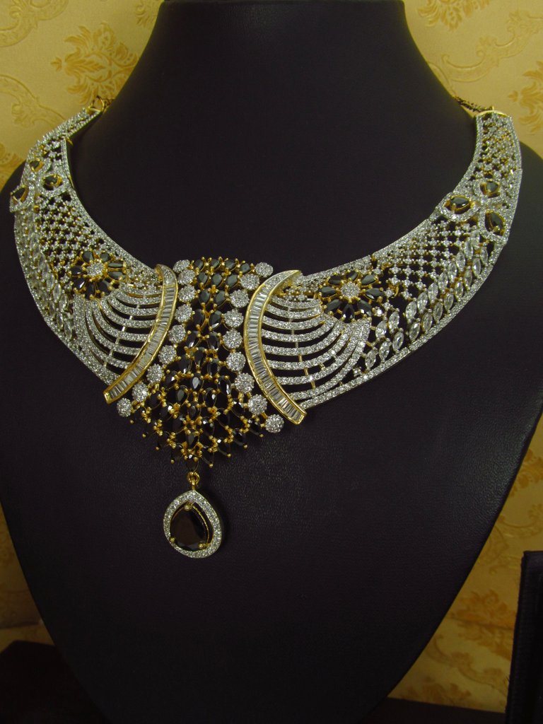 Trendy Traditional Necklace Set | Ideal Birthday Gift