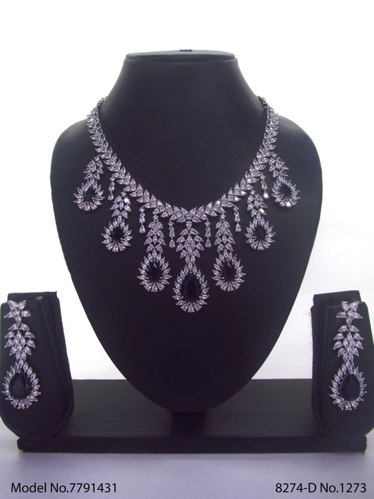 Showstopper Imitation Jewelry Set