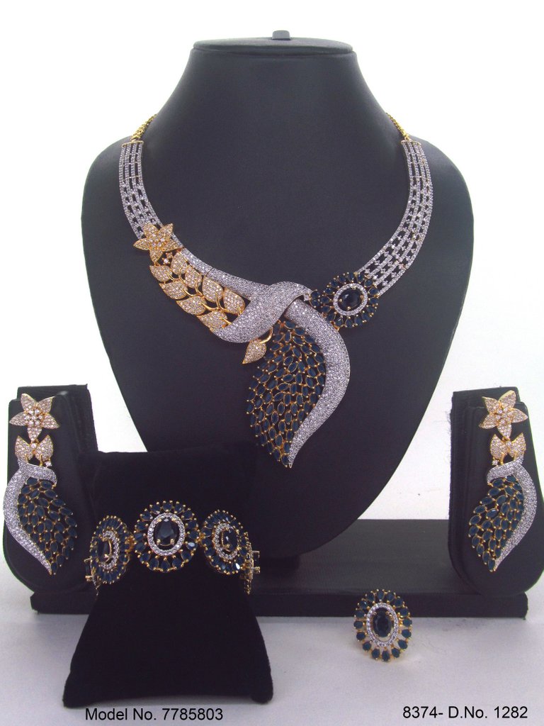 A Masterpiece | Handcrafted Traditional Jewellery Set