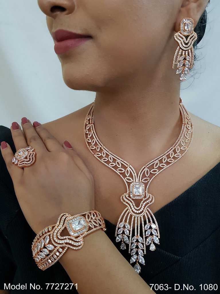 Western Necklace set