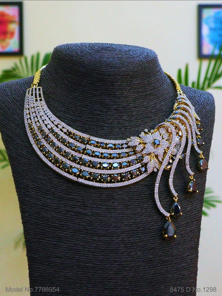 Western Necklace set