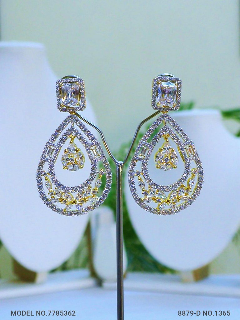 Traditional Design | American Diamond Jewelry Set