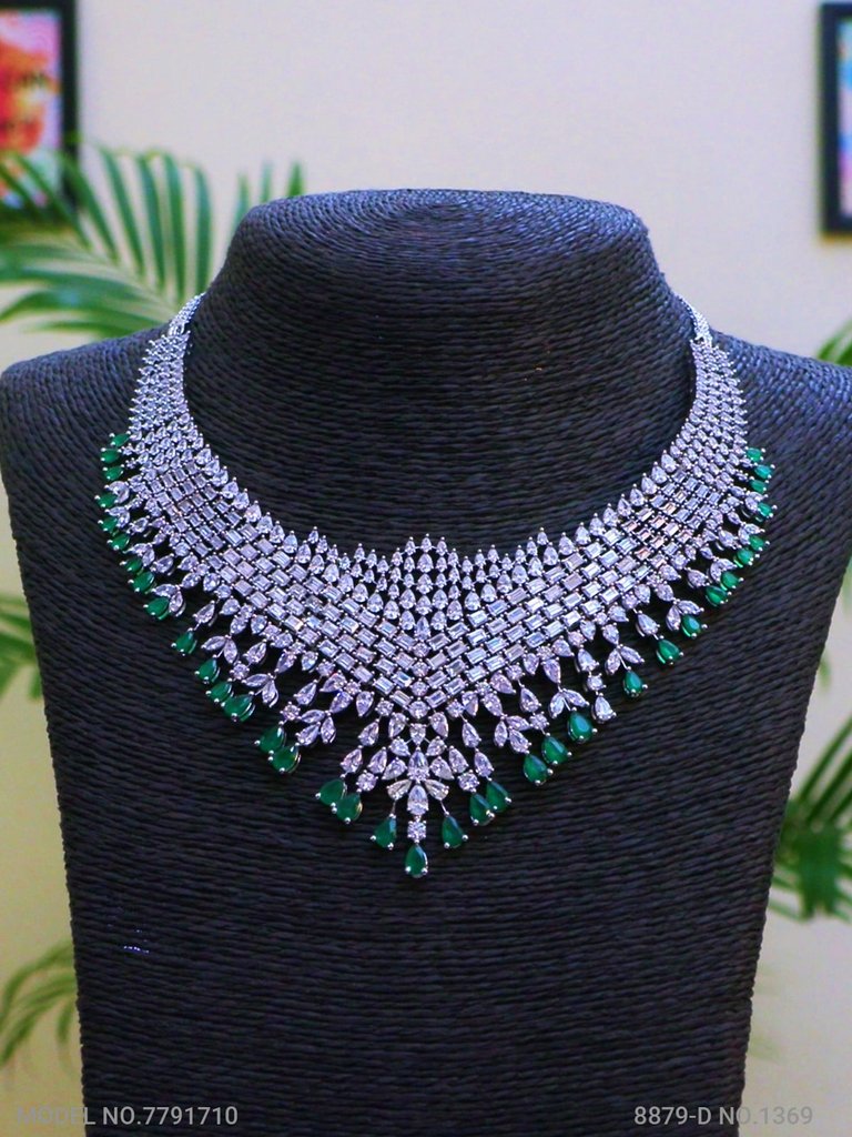 Fashion Necklace Set | Artificial Diamonds / Zircons