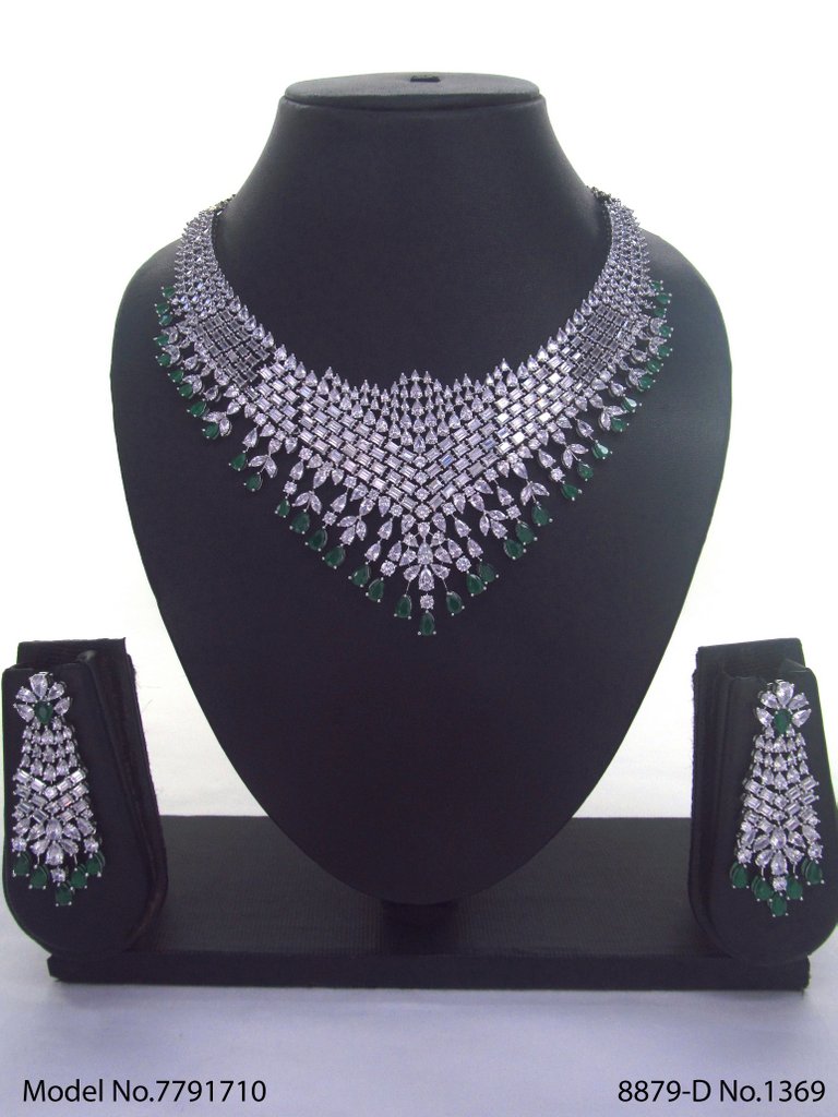 Fashion Necklace Set | Artificial Diamonds / Zircons