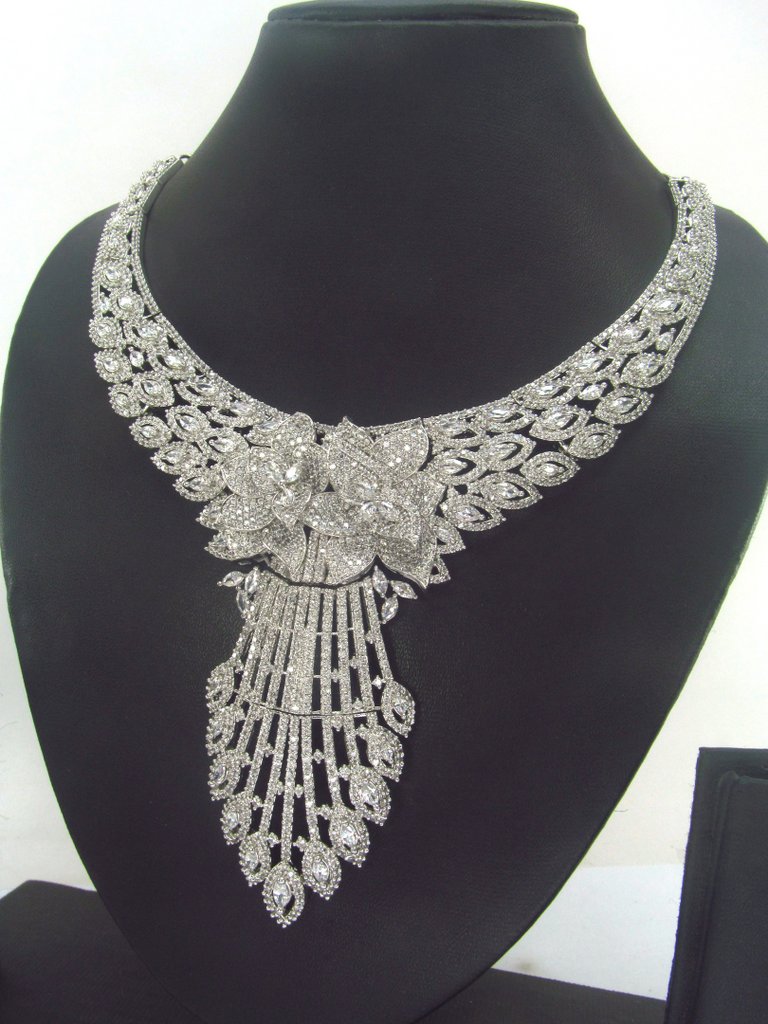 Bridesmaid Necklace Set for Traditional Weddings