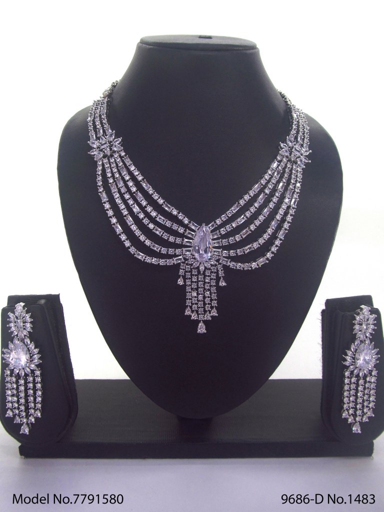 Handmade Traditional Masterpiece Zircon Jewelry Set