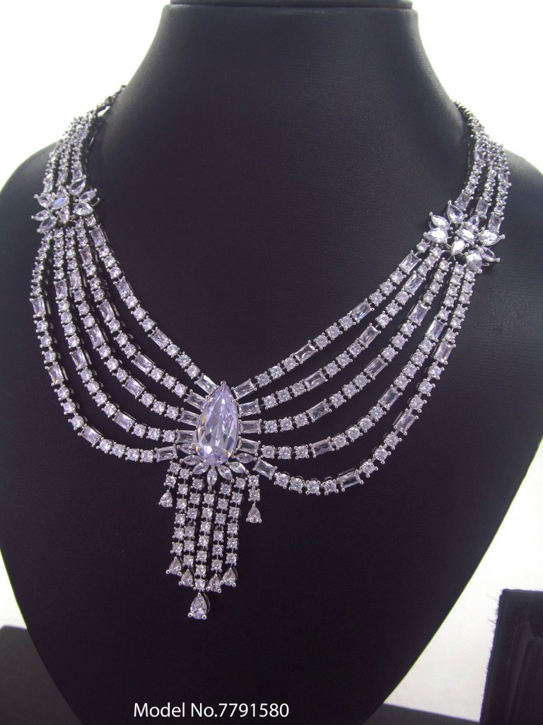 Handmade Traditional Masterpiece Zircon Jewelry Set