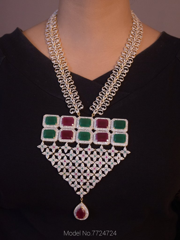 Statement American Diamond Set