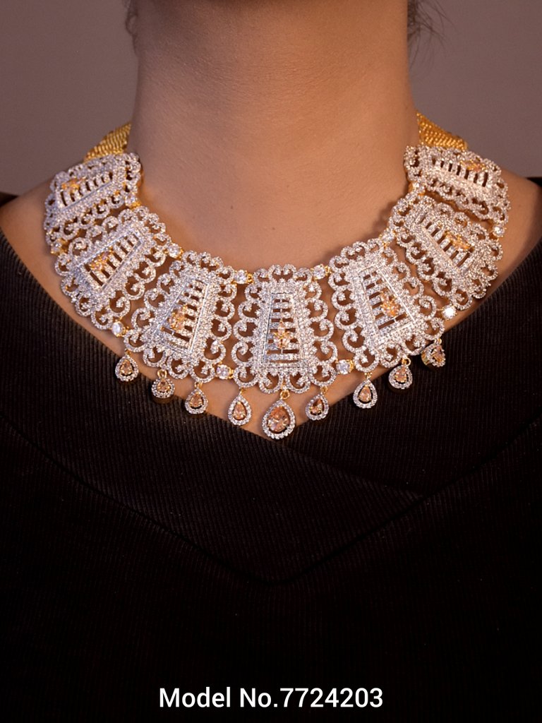 Wholesale Traditional Necklace Set