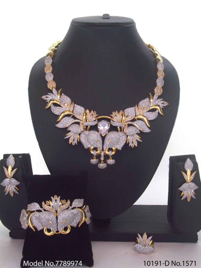 Fashion Necklace Set | Artificial Diamonds / Zircons