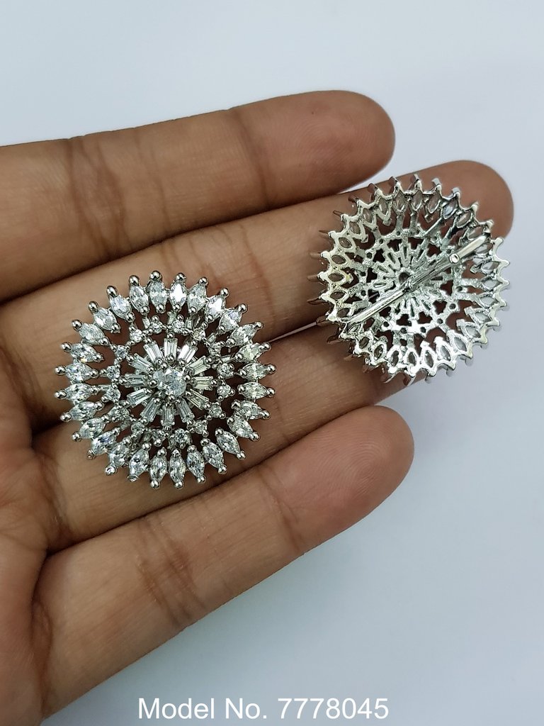 Stud Earrings with wholesale prices