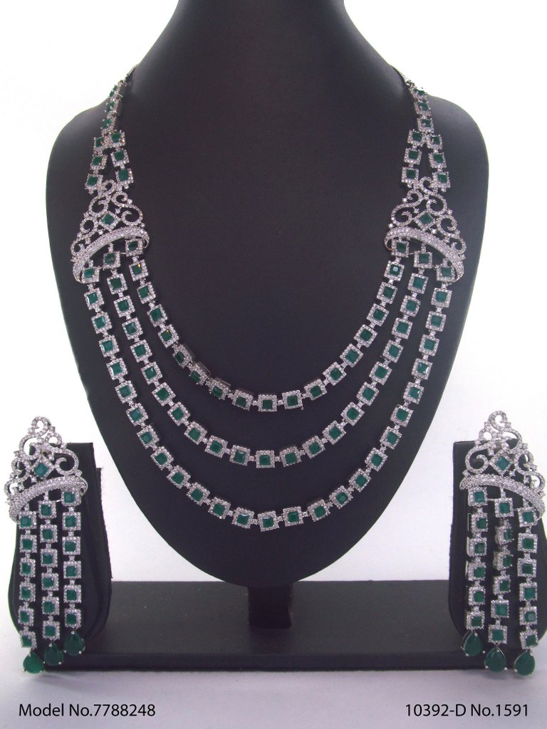 Trendy Traditional Necklace Set | Ideal Birthday Gift