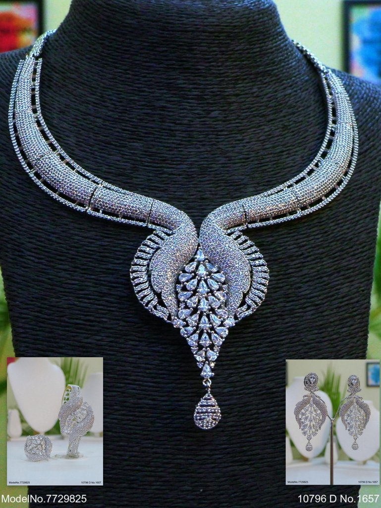 Bridesmaid Necklace Set for Traditional Weddings