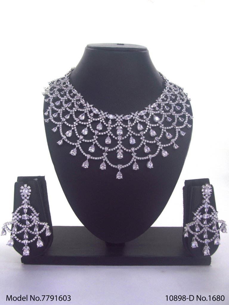 Original Zircon Necklace Set