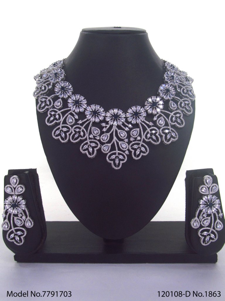 Handmade Traditional Masterpiece Zircon Jewelry Set