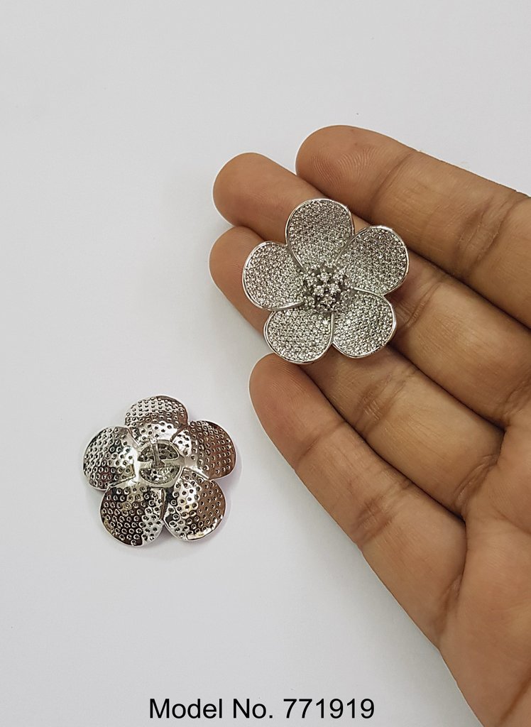 Light Weighted Stud Earrings