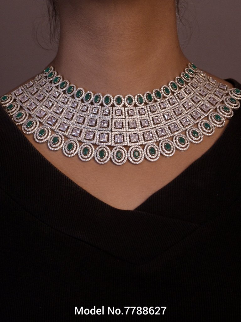 Necklace Designed by Passionate Craftsmen !