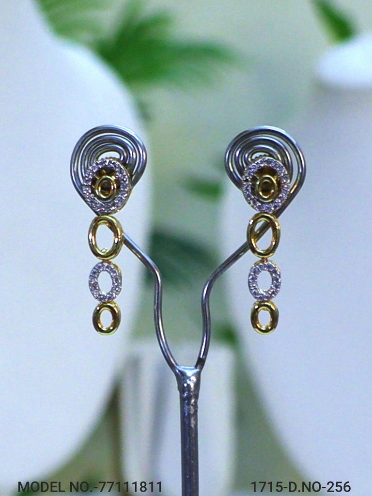A Classic Cz Set for all Parties